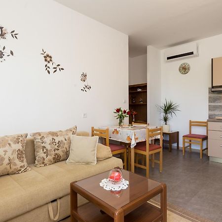 Apartments Olive Mlini Bagian luar foto